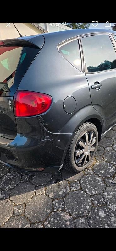 Gebraucht Seat Altea 115 PS (84 kW) 2010 Grau Limousine