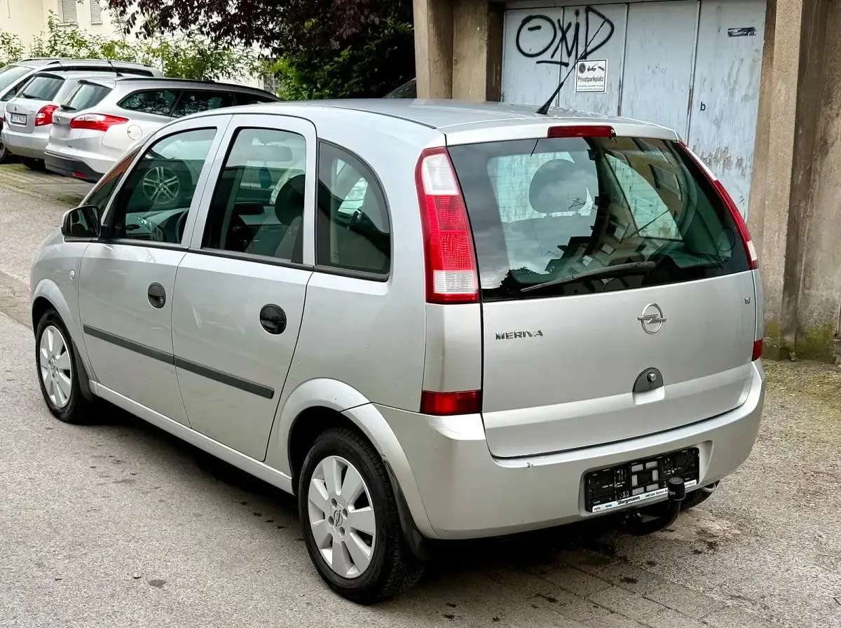 Gebraucht Opel Astra 105 PS (77 kW) 2003 Silber Kleinwagen