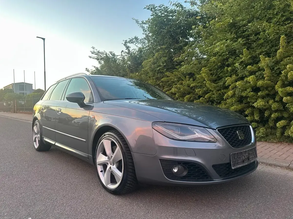 Gebraucht Seat Exeo 170 PS (125 kW) 2012 Grau Kombi