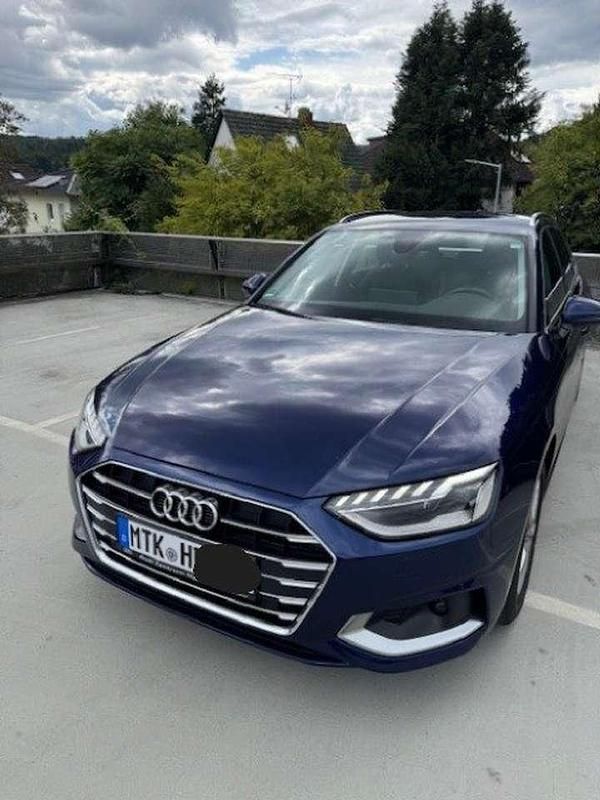 Blau Gebraucht 2021 Audi A4 Kombi | 25.100 € (Superpreis) - Bild 1/4