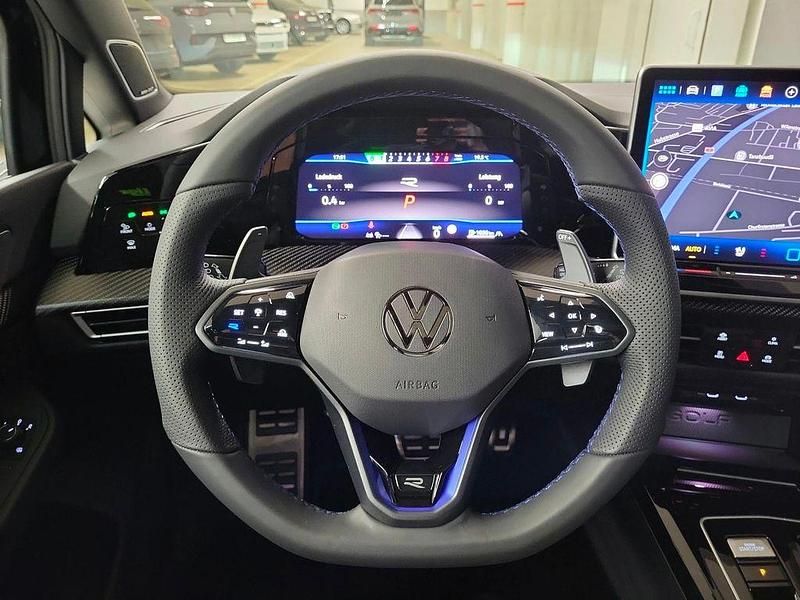 Ny VW Golf VIII R 333 HK (244 kW) 2025 Sort Sedan