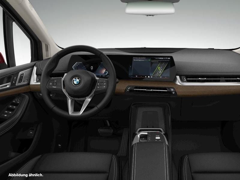 Gebraucht BMW 220 Active Tourer 150 PS (110 kW) 2025 Rot Van / Kleinbus