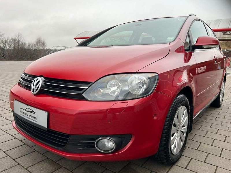 Gebraucht VW Golf VI Team 105 PS (77 kW) 2010 Rot Kleinwagen