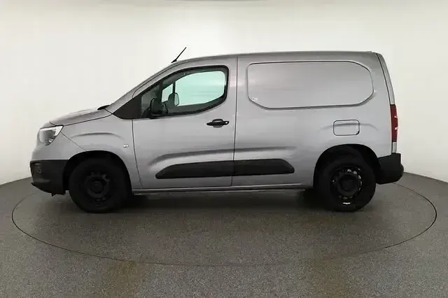 Occasion Opel Combo 102 ch (75 kW) 2023 Gris Monospace