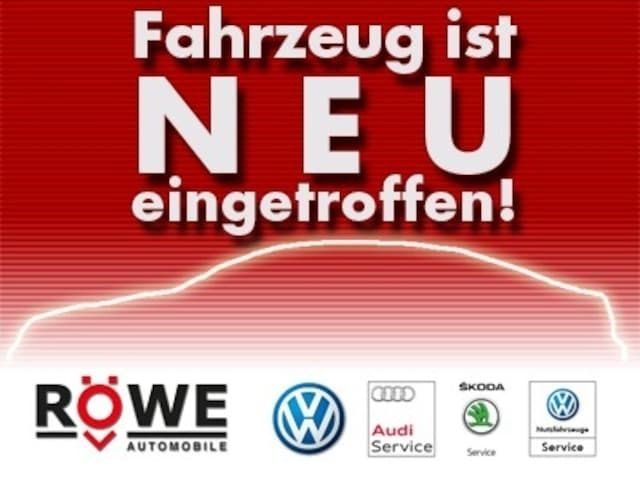 Blau Gebraucht 2024 VW Passat Business Kombi | 44.450 € - Bild 1/3