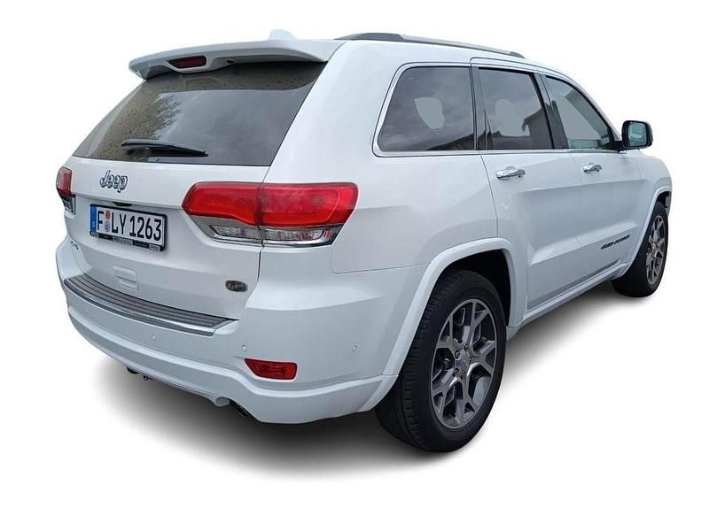 Gebraucht Jeep Grand Cherokee Overland 250 PS (183 kW) 2020 Weiß SUV
