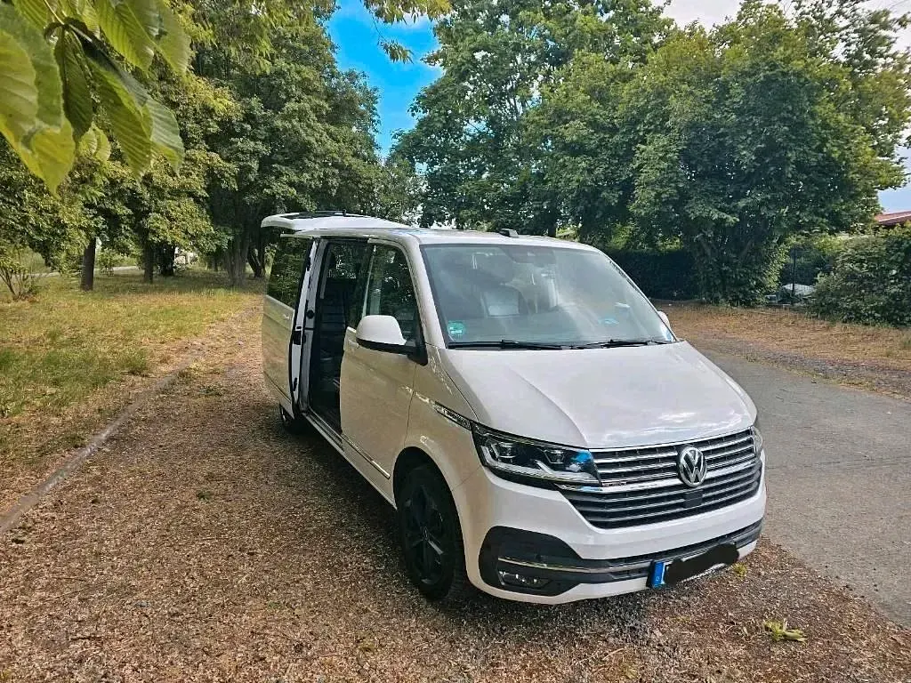 Gebraucht VW Multivan 199 PS (146 kW) 2020 Weiß Van / Kleinbus