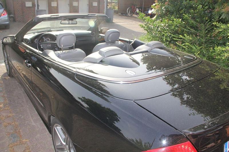 Gebraucht Mercedes CLK63 AMG AMG 481 PS (353 kW) 2008 Schwarz Cabrio
