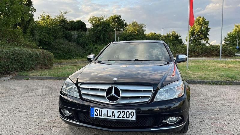 Schwarz Gebraucht 2008 Mercedes C220 Avantgarde Limousine | 6.500 € (Guter Preis) - Bild 1/4