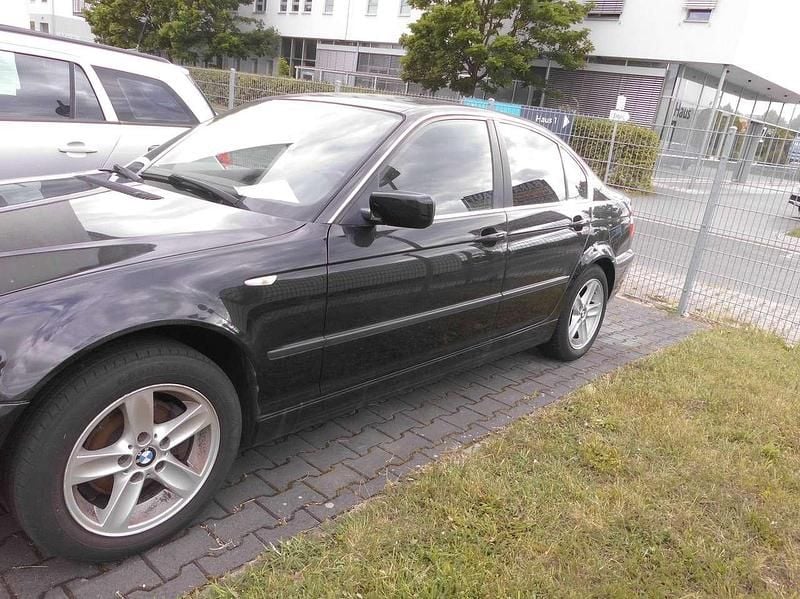Gebraucht BMW 316 Lifestyle 116 PS (85 kW) 2004 Schwarz Limousine