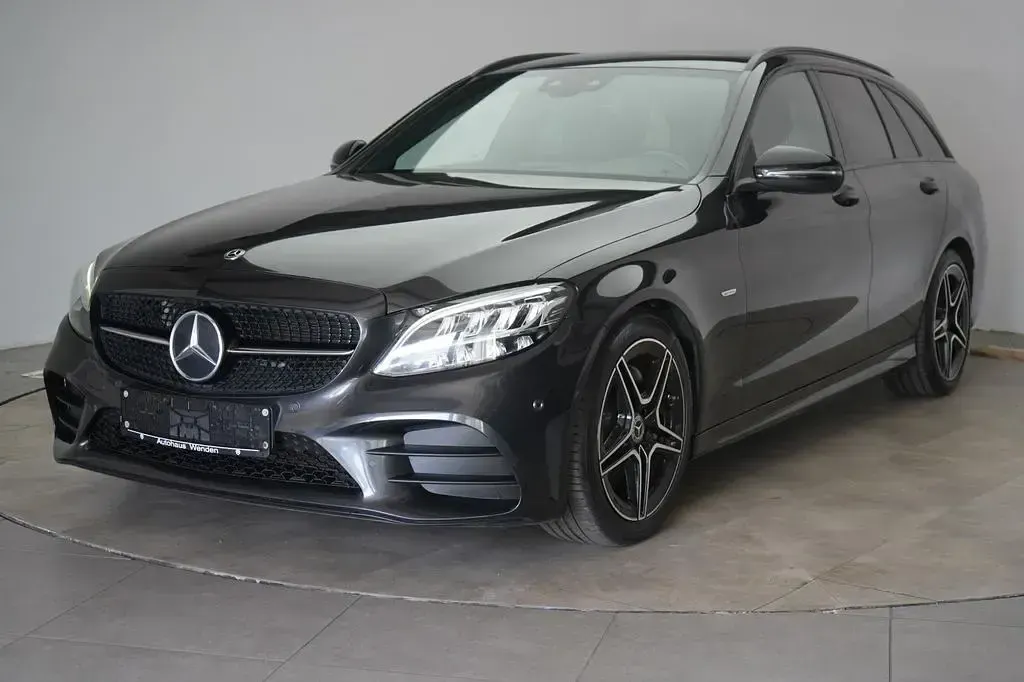 Gebraucht Mercedes C220 AMG 194 PS (142 kW) 2021 Grau Limousine