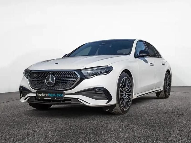 Gebraucht Mercedes E300 AMG 313 PS (230 kW) 2024 Weiss manufaktur lack manufakt Limousine