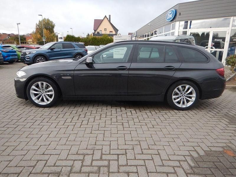Gebraucht BMW 520 Sport Line 190 PS (139 kW) 2016 Grau Kombi