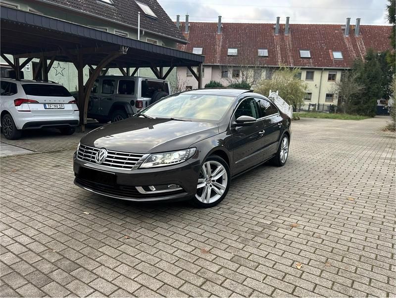 Braun Gebraucht 2014 VW Passat S Limousine | 8.990 € (Fairer Preis) - Bild 1/4