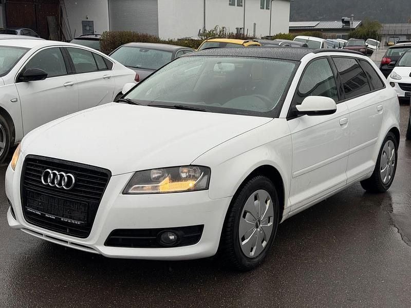 Gebraucht Audi A3 Ambition 125 PS (91 kW) 2011 Weiß Kleinwagen