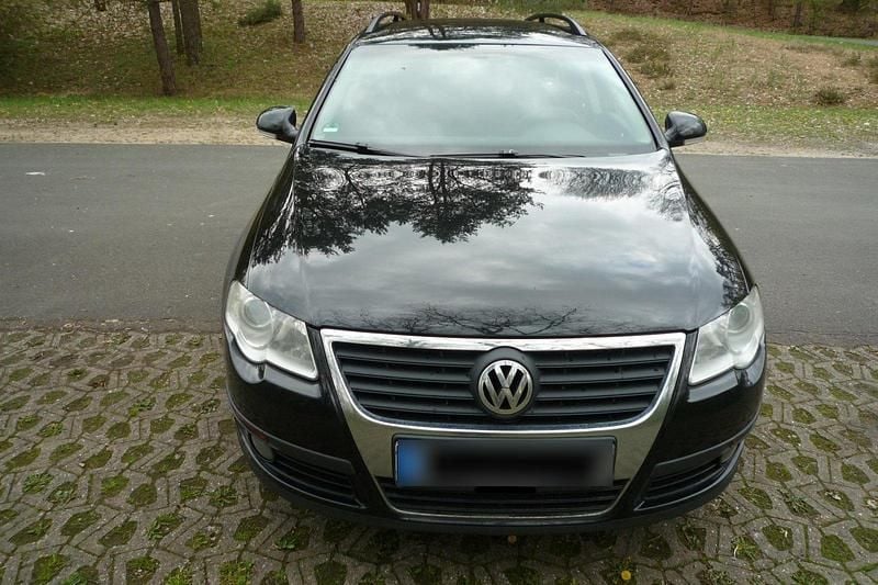 Second-hand VW Passat 140 CP (102 kW) 2009 Negru Break