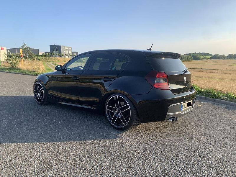 Gebraucht BMW 116 M Sport 116 PS (85 kW) 2005 Schwarz Kleinwagen