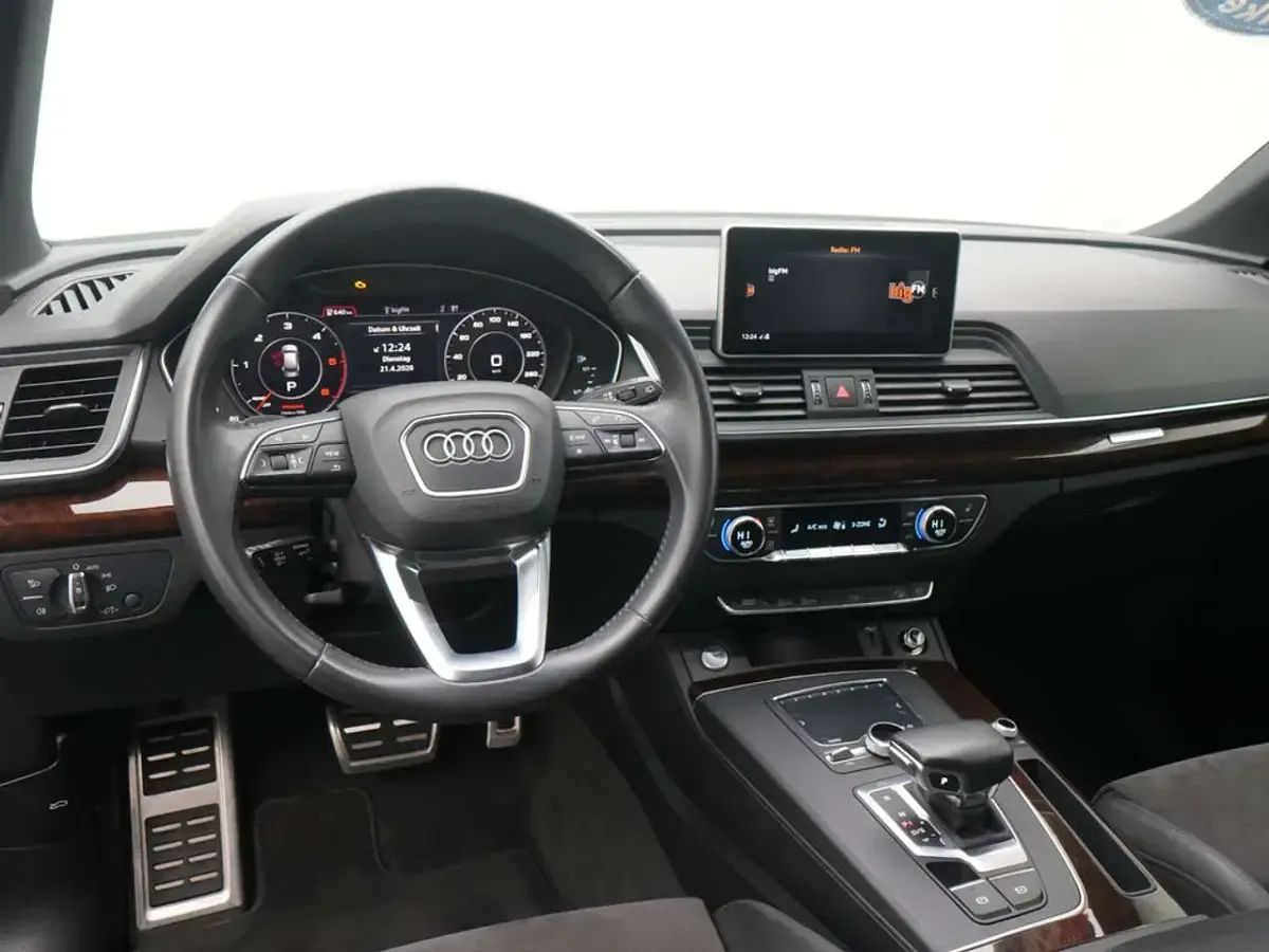 Gebraucht Audi Q5 S-Line 190 PS (139 kW) 2020 Mythosschwarz SUV