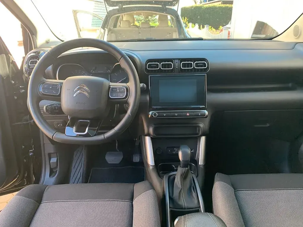 Gebraucht Citroën C3 Aircross PureTech 131 PS (96 kW) 2020 Schwarz SUV
