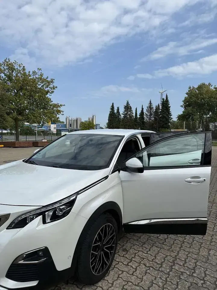 Gebraucht Peugeot 3008 Allure 177 PS (130 kW) 2019 Weiß SUV