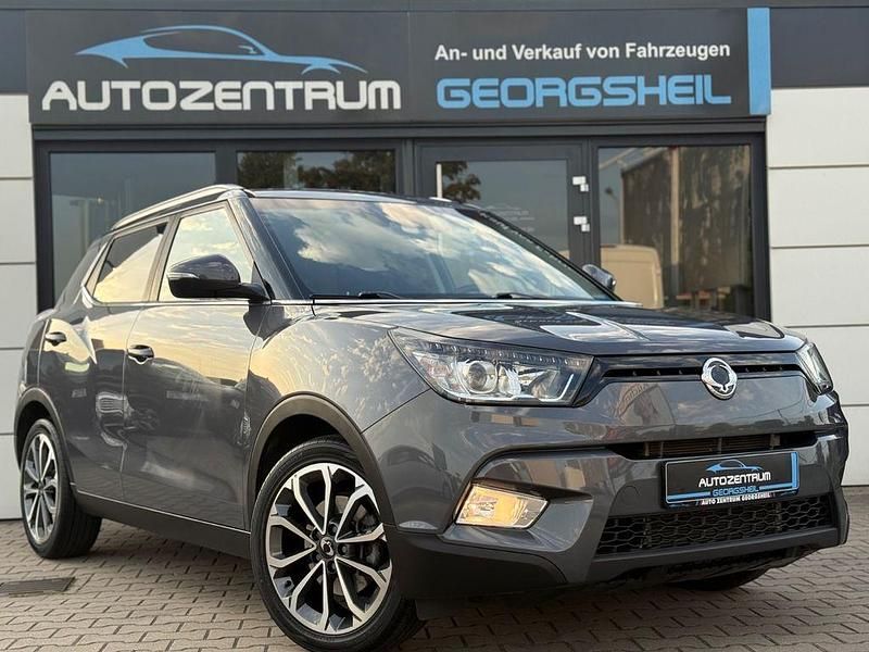 Grau Gebraucht 2018 Ssangyong (KGM) Tivoli SUV | 12.500 € (Fairer Preis) - Bild 1/4