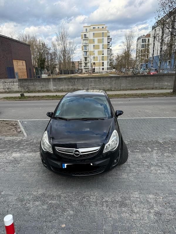 Gebraucht Opel Corsa 70 PS (51 kW) 2013 Schwarz Kleinwagen