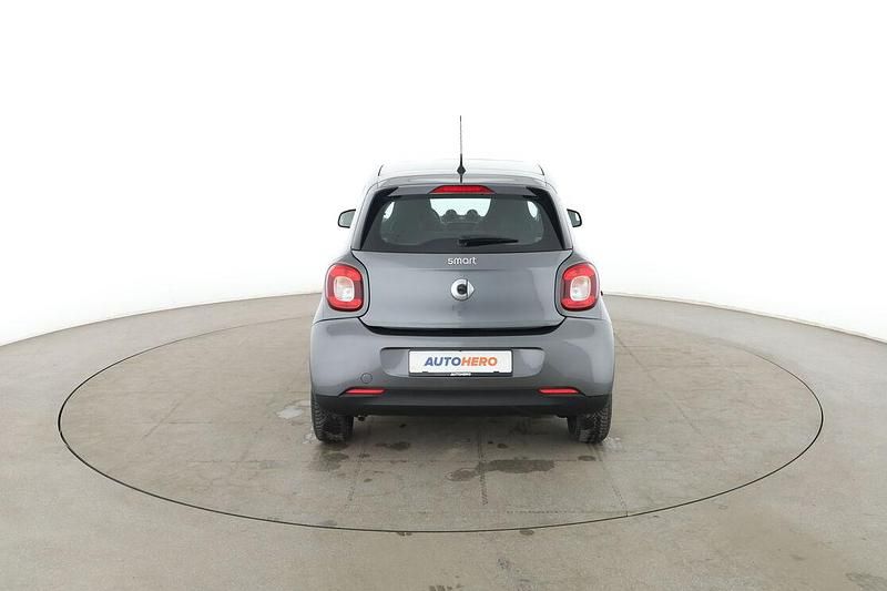 Gebraucht Smart ForFour Basis 90 PS (66 kW) 2019 Grau Kleinwagen