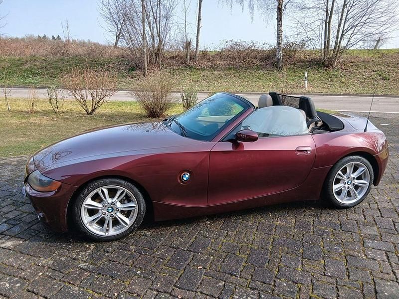 Gebraucht BMW Z4 Sport Line 192 PS (141 kW) 2003 Rot Cabrio