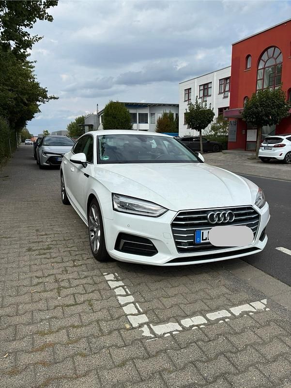 Weiß Gebraucht 2019 Audi A5 Sportback Coupé | 20.690 € (Guter Preis) - Bild 1/4