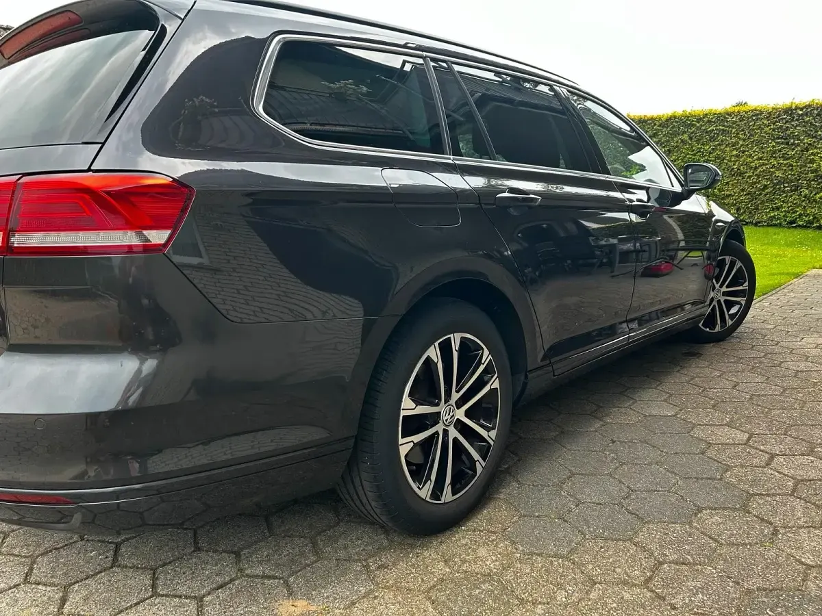 Gebraucht VW Passat 150 PS (110 kW) 2017 Grau Kombi