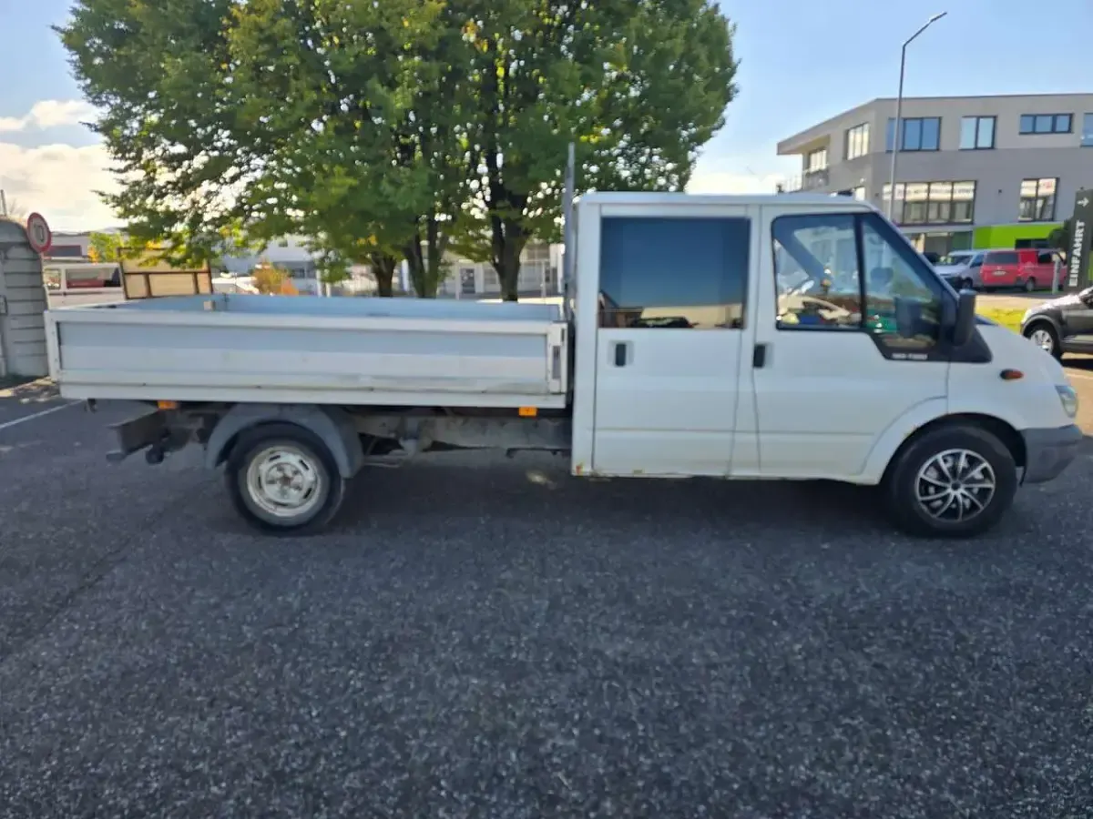Gebraucht Ford Transit 125 PS (91 kW) 2002 Weiß Van / Kleinbus