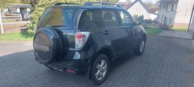 Używany Daihatsu Terios 105 KM (77 kW) 2011 Czarny SUV
