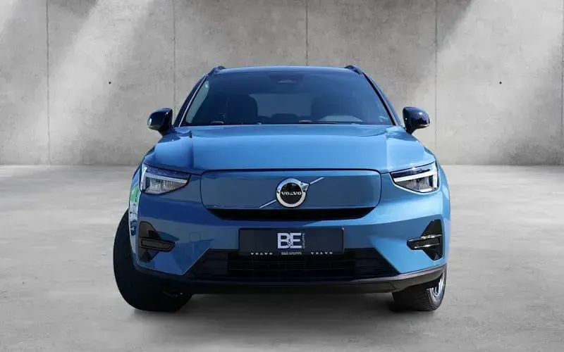 Occasion Volvo EX40 Plus 175 kW (238 ch) 2023 Bleue SUV