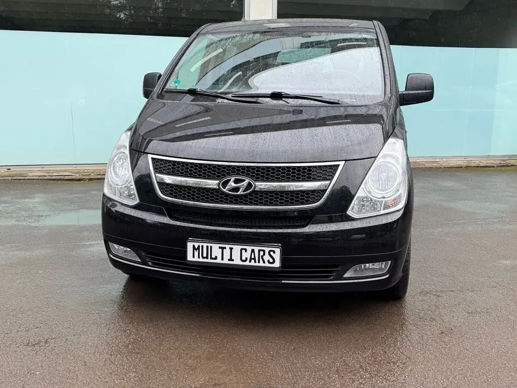 Gebraucht Hyundai H-1 Premium 170 PS (125 kW) 2010 Schwarz Van / Kleinbus