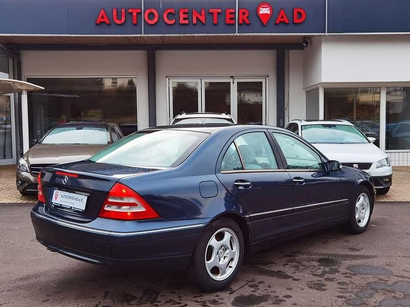 Gebraucht Mercedes C180 143 PS (105 kW) 2002 Schwarz Limousine