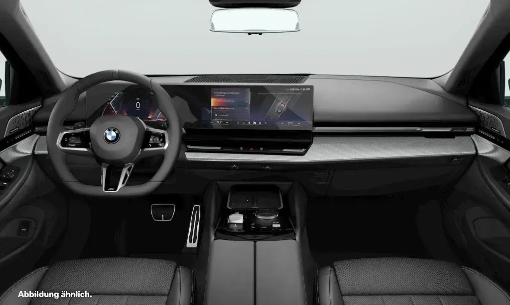 Gebraucht BMW 520 M Sport 197 PS (144 kW) 2025 Schwarz Kombi