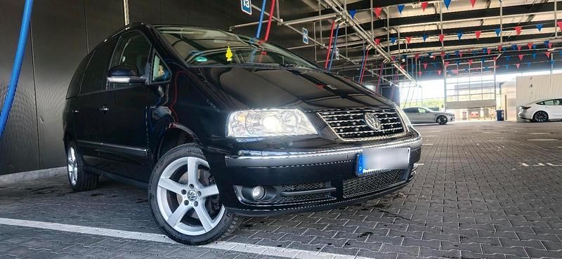 Schwarz Gebraucht 2006 VW Sharan Van / Kleinbus | 4.100 € (Fairer Preis) - Bild 1/4