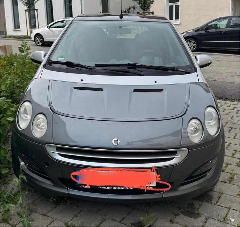 Grau Gebraucht 2004 Smart ForFour Kleinwagen | 500 € - Bild 1/4