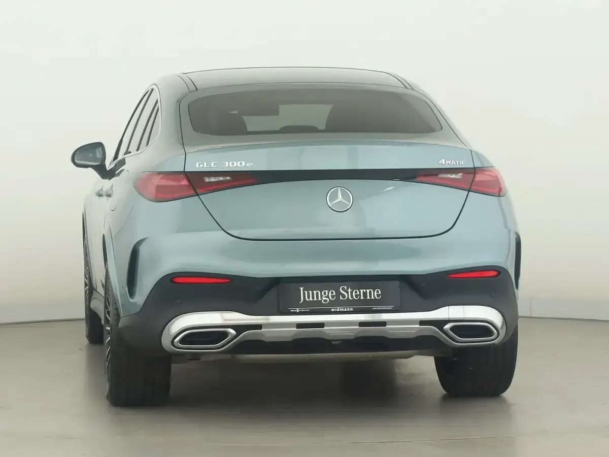 Gebraucht Mercedes GLC300e AMG 313 PS (230 kW) 2025 Silber SUV