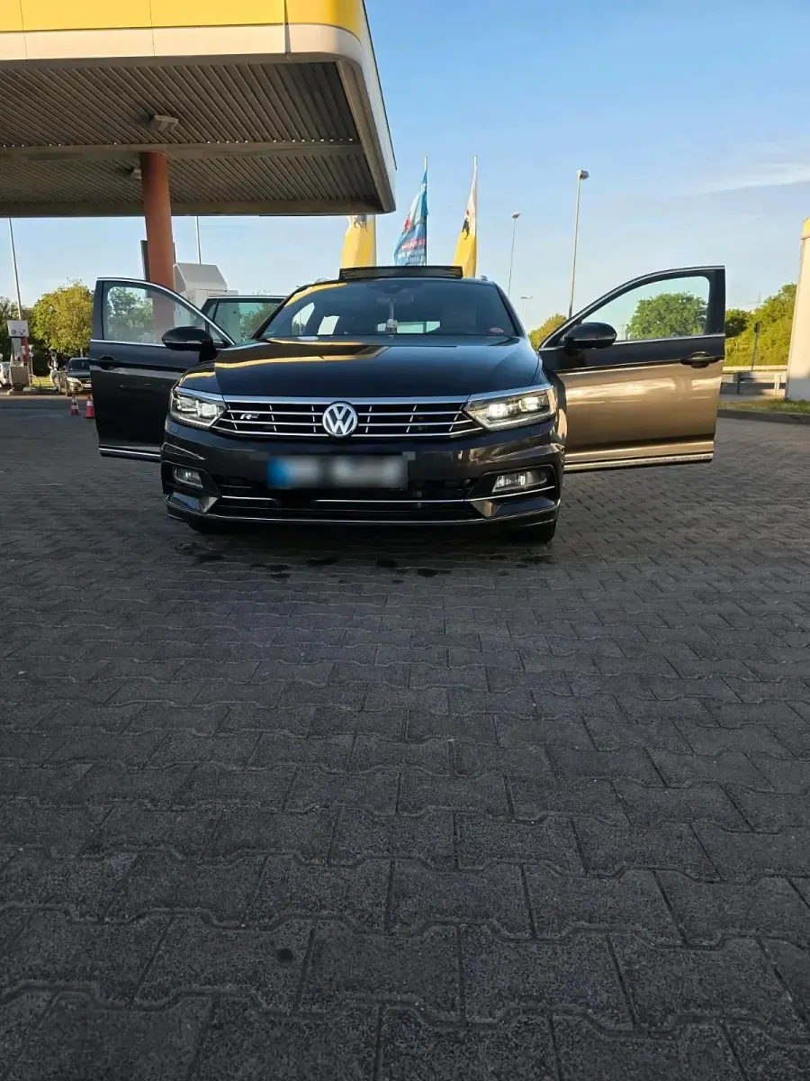 Gebraucht VW Passat 239 PS (175 kW) 2017 Schwarz Kombi