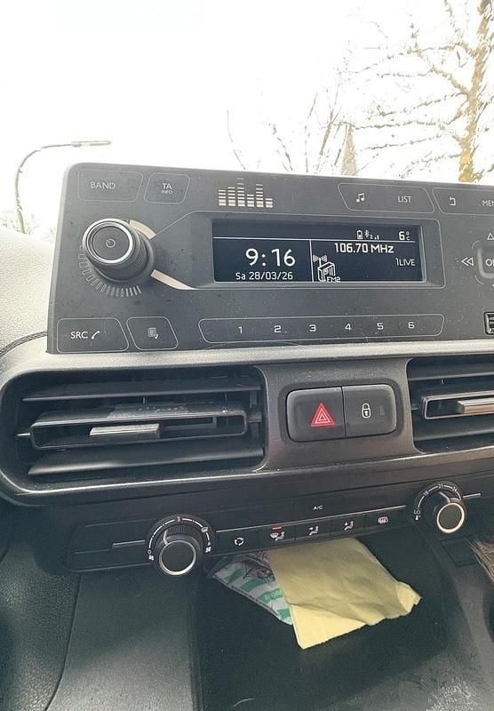 Gebraucht Opel Combo 110 PS (80 kW) 2021 Weiß Van / Kleinbus