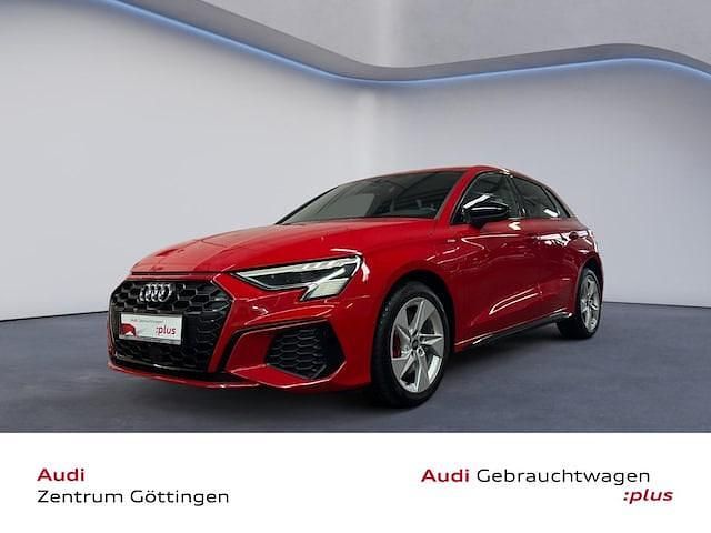 Tangorot metallic Gebraucht 2022 Audi A3 Sportback e-tron Ambiente Kleinwagen | 25.280 € (Fairer Preis) - Bild 1/4