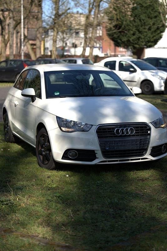 Gebraucht Audi A1 Ambition 86 PS (63 kW) 2014 Weiß Kleinwagen