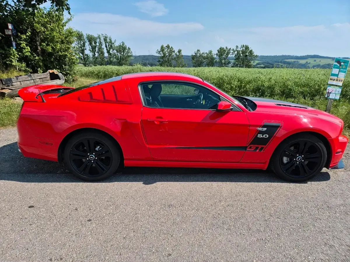 Gebraucht Ford Mustang GT 426 PS (313 kW) 2014 Rot Coupé