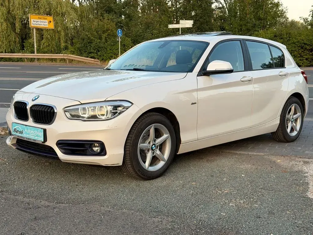 Gebraucht BMW 118 Sport Line 150 PS (110 kW) 2017 Weiß Limousine