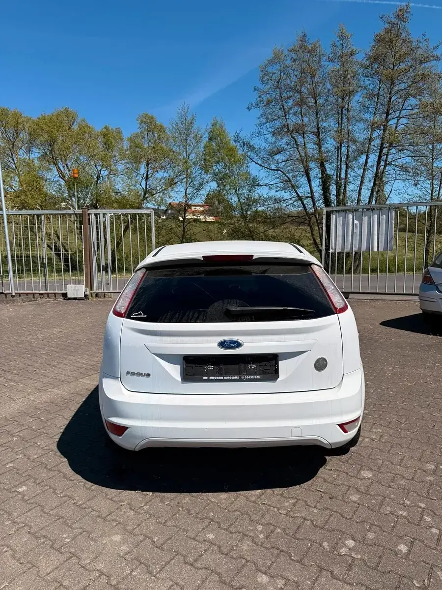 Usata Ford Focus 125 CV (91 kW) 2011 Bianco Coupé