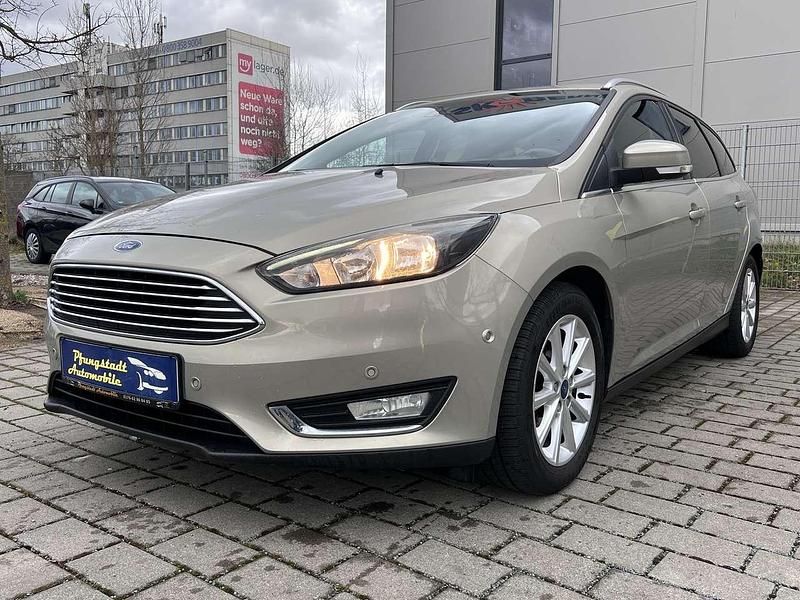 Gebraucht Ford Focus Titanium 150 PS (110 kW) 2016 Titangrau metallic Kombi