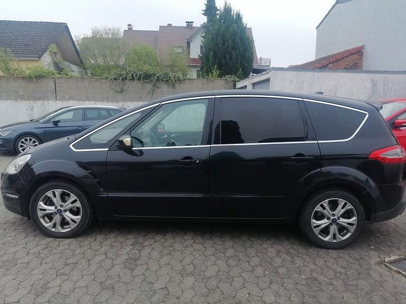 Gebraucht Ford S-MAX Individual 200 PS (147 kW) 2011 Schwarz Van / Kleinbus