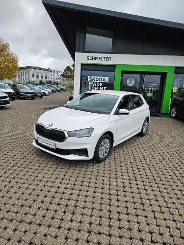 Weiß Gebraucht 2022 Skoda Fabia Kleinwagen | 12.990 € (Guter Preis) - Bild 1/1