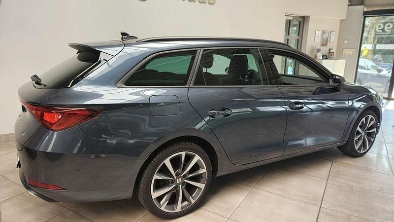 Gebraucht Seat Leon FR 131 PS (96 kW) 2022 Grau metallic